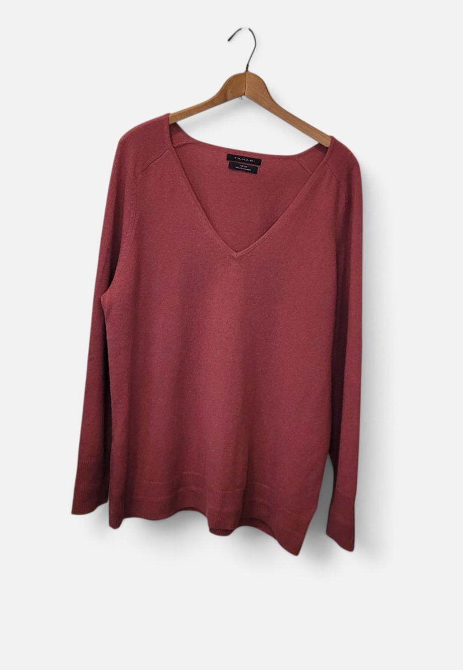 Tahari 2 Ply Cashmere Red V Neck Long Sleeve Sweater Size XL Quiet Luxury